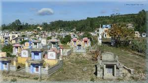 Ông “Giám đốc” nghĩa trang làng Mai